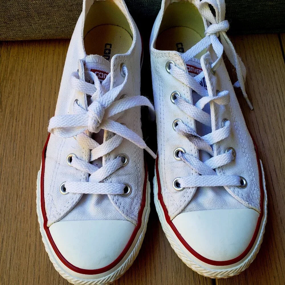 EUC CTAS Converse vintage old school optic white canvas (2Y) KICKS